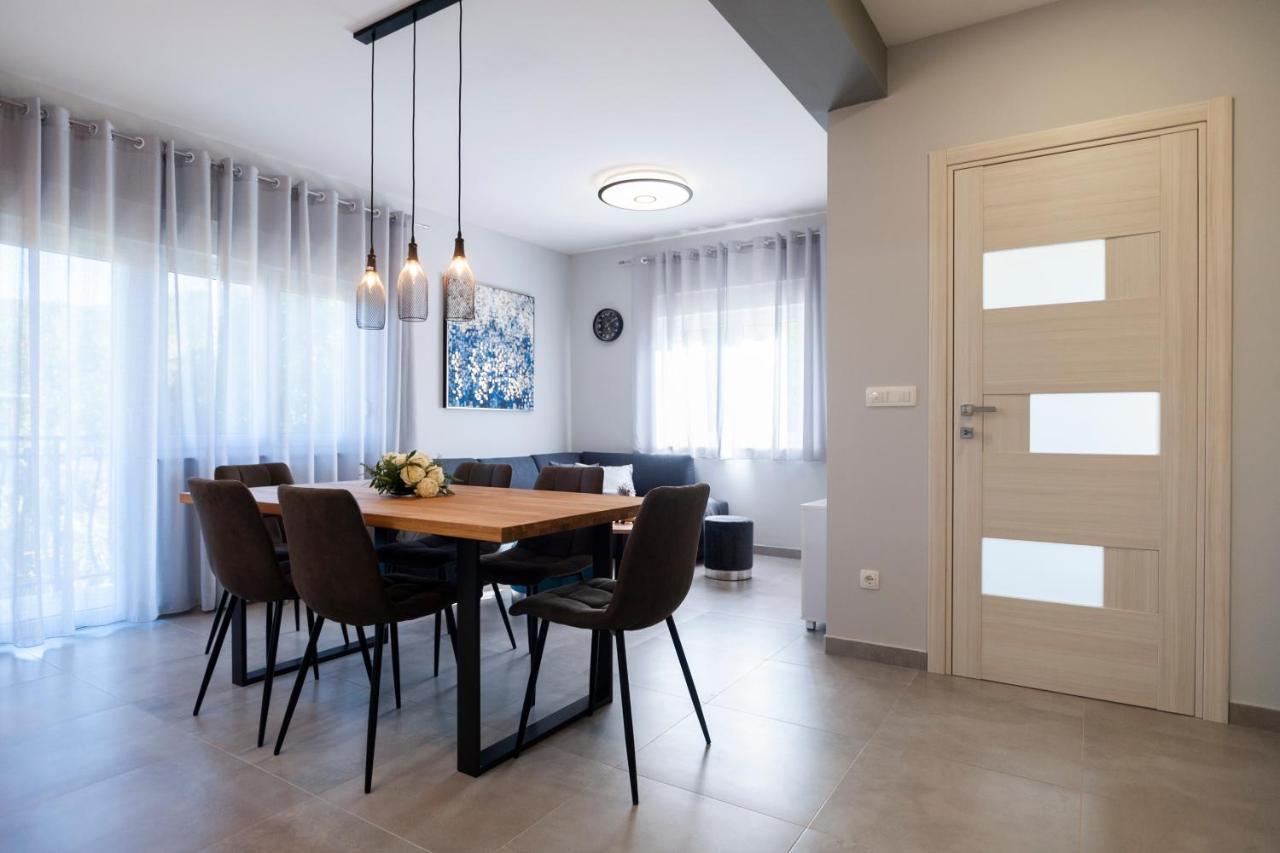 Villa Latica Dicmo Eksteriør billede