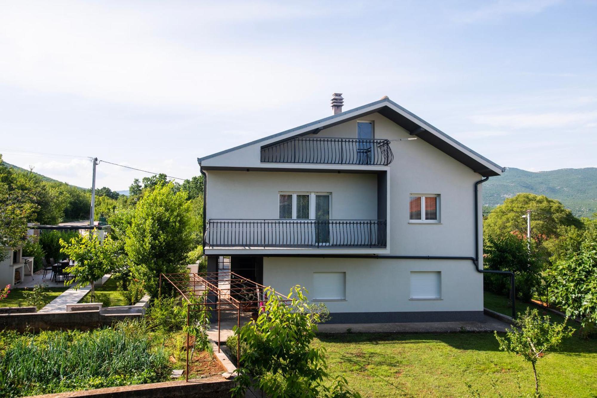Villa Latica Dicmo Eksteriør billede