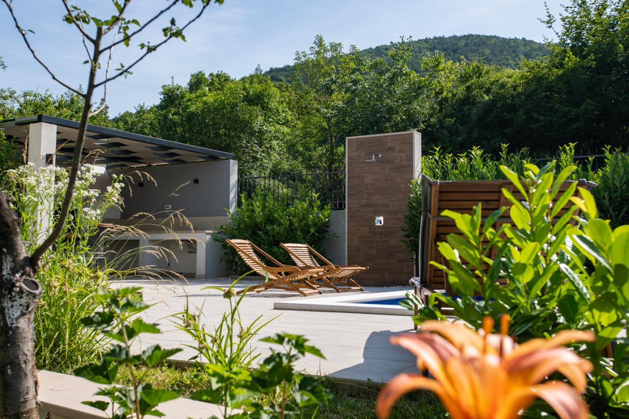 Villa Latica Dicmo Eksteriør billede